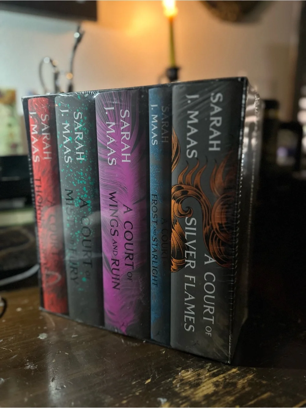 A Court of Thorns and Roses Series Boxed Set - Multi-Color
